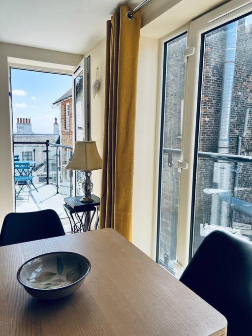 100 Steps To Broadstairs Beach - 2 Bedroom 3 Beds Экстерьер фото